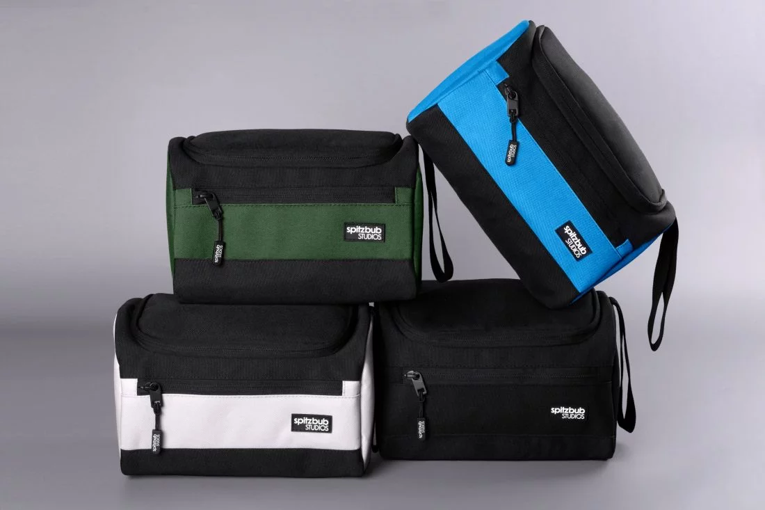 TRAVEL KIT BLACK